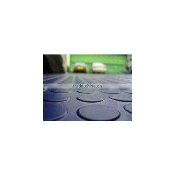 Round stud rubber flooring