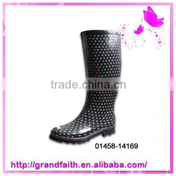 Cheap and high quality popular rain boots
