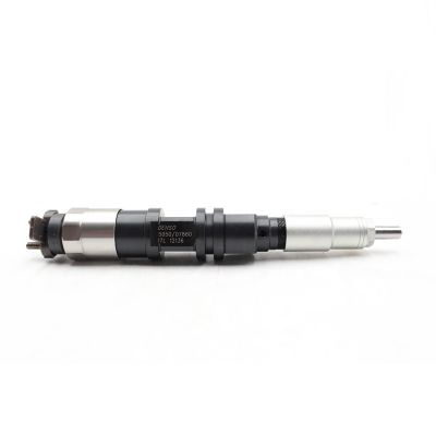 High Quality Fuel Injector Auto Engine Injector 095000-5050
