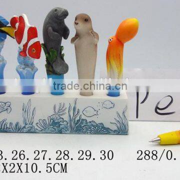 Polyresin animal pen fish and deal and sea lion