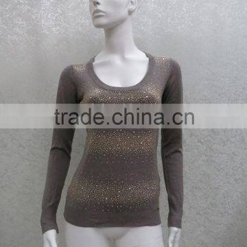 Ladies' basic round neck sweater with strass