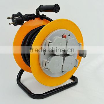 Earthed sockets euro IP44 cable reel with socket cover