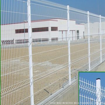 Cheap and hot sales animal fence triangle bending wire mesh fence
