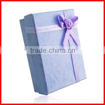 the light blue textured paper boxing all kinds of gifts bottom and lid box