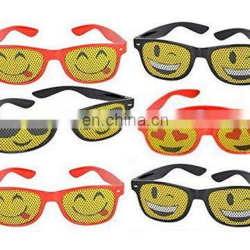 party favors 6 pack emoticon lens sunglasses