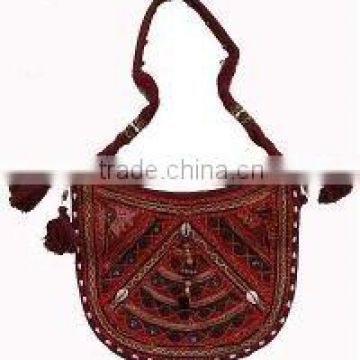 Maroon Colour Handmade Ladies purses bags in Modern Style New Branded handmade Shoulder sling bags