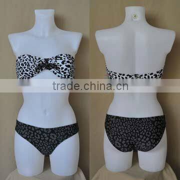 Detachable strap lady swim-suit