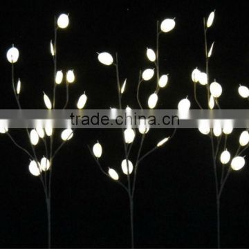 branch light with bay leaf