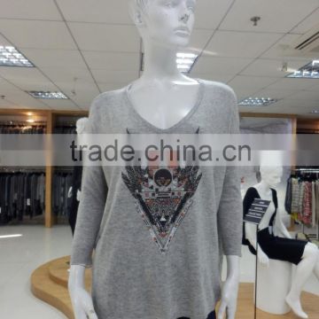 Alibaba Lady Autumn Fashion Design Striking and Unique Camo Jacquard Pullover Sweater