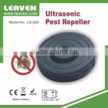 Battery operated pest repeller cockroach repeller for convenient use