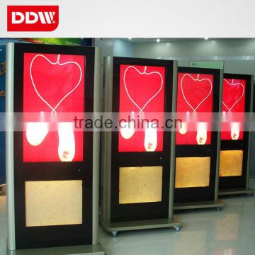 32 42 46 47 55 65 inch floor stand usb flash drive digital signage DDW-AD4701SN