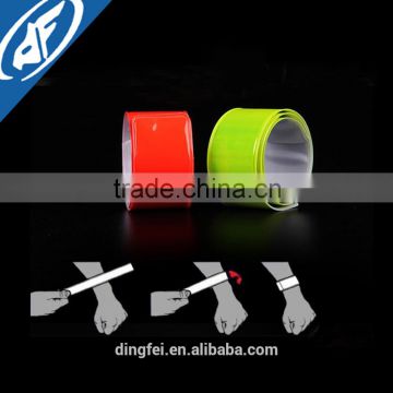 factory wholesale Hi visibility fancy reflective promo snap wristband , reflex slap bracelet for safety                        
                                                Quality Choice