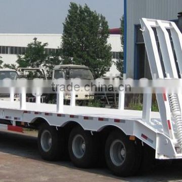 China manufacturer:LUFENG brand 42 ton Tri-axle Lowbed Semi-trailer for heavy equipment and construction machines
