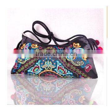 High quality hmong bag woman messenger bag embroidery bag