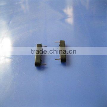 Plastic mounted reed switch/reed sensor for circuit board