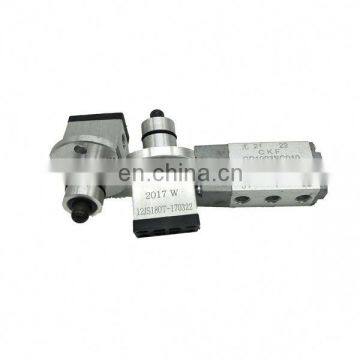 Customized Truck Hand Brake Valve High Precision For 9Js119