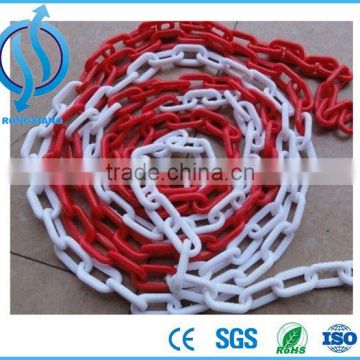 Red and White coloured decorative plastic chain