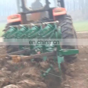 Agricultural equipment hydraulic reversible share plough