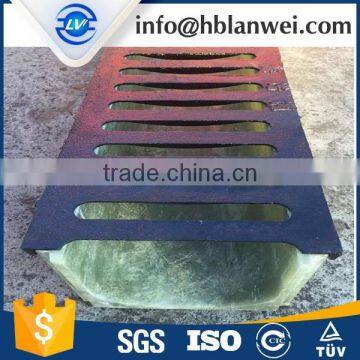 D400 manhole cover Grating Below with Linear Drainage Ditch