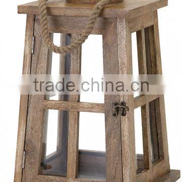Wooden Tappered Lantern for Home Decoration