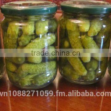 Fresh pickled cornichons 3-5 cm in 370ml glass jar