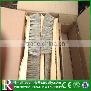Top quality and cheap price bee brush wholesale for beekeeping