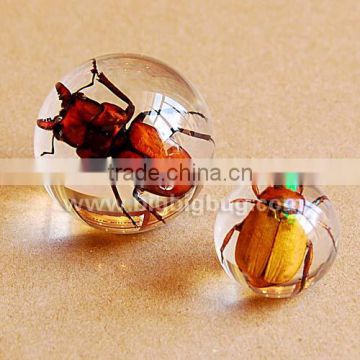 Hot selling small crystal ball with real ember embedded for promotional gift