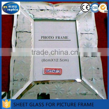 High transmittance fine polished edge glass for photo frames