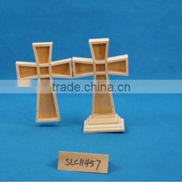 2013 New Design Wooden Cross With Stand for Sale