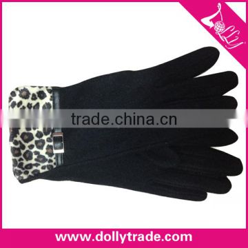 Ladies fashion hot Black knitted winter glove touch screen gloves