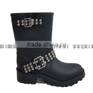 2014 black fashion pvc rain boots for women with belt design