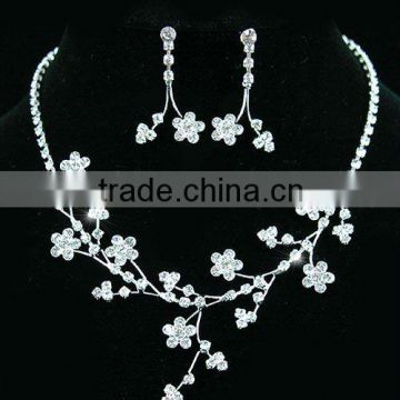 Wedding Crystal Flowers Necklace Earrings Set CS1040