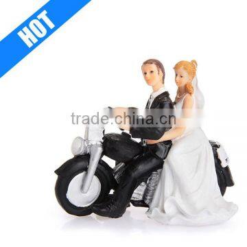 Cake Toppers Motorcycle Wedding Couple Figurine Resin Wedding Souvenirs Image