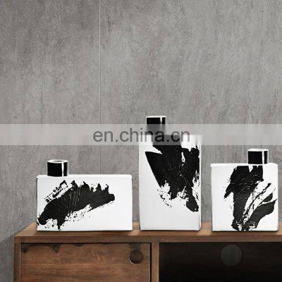 Chines Luxury Black And White Square Painting Ceramic Vase For Hotel Restaurant Storage And Decoration