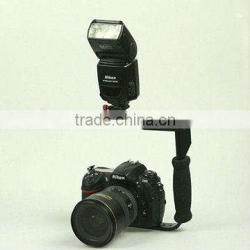 ET-FB03 Camera Flash Flip Bracket with Handle For Most Speedlights Camera Flash Bracket flash holder