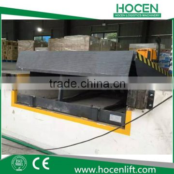 30000Ibs Logistics Warehouse Electric Hydraulic Container Loading Ramp For Forklift Working Platform