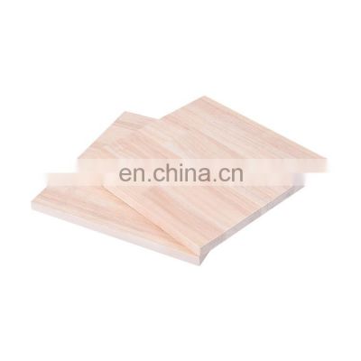 Custom wholesale natural Eco-friendly rubber wood finger joint lamination board solid rubberwood  raw materials