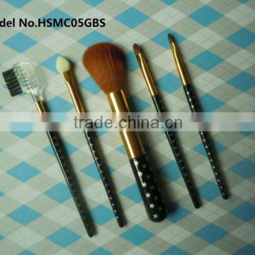 cosmetic brush / cosmetic tool