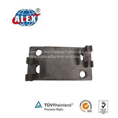 Casting rail tie plate with double shoulder with 4 holes for railroad fastening