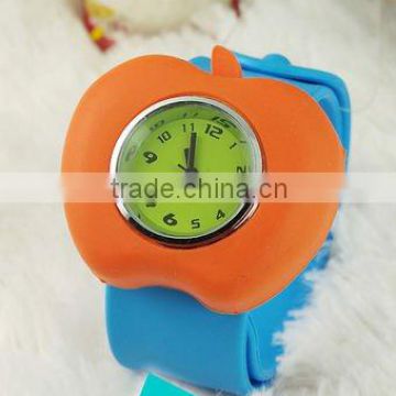 Apple-shaped colorful silicon watch, papa watch, slap on watch