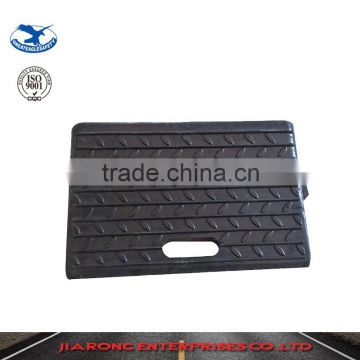 Lower Factory Price 490*310*100mm Soft Flexible Rubber Plastic Kerb Ramp PS004