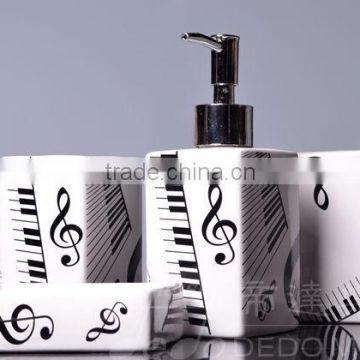 2015 Made In China Ceramic Music note bathroom set.