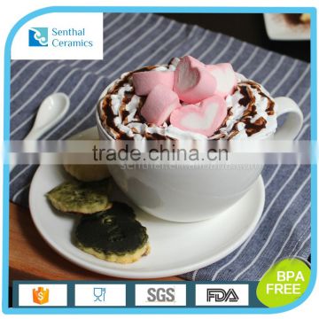 White glaze ceramic ice cream cup with dessert dish for biscuits
