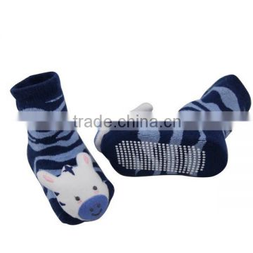 GSBT-13 Factory custom high qulity stiped design full terry carton infant baby toy rattle socks
