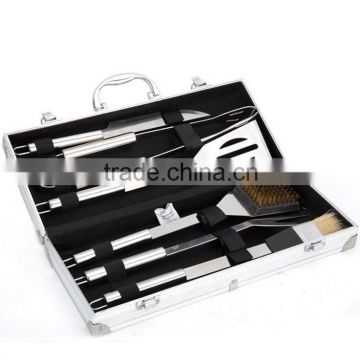 6PCS in Aluminum box fork tongs knife stainless steel BBQ set B01