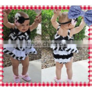 New arrive Hot Sale! cute charming apperal wholesale baby swing top and bloomer set