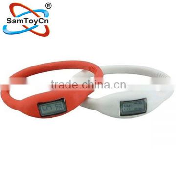 Cheap slim silicone sport watch