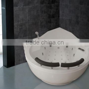 European style Acrylic massage bathtub with spa underwater Led and computer control G675