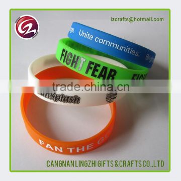 Low cost big silicone bracelet