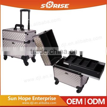 China Supplier Silver Diamond Aluminum Make Up Trolley Case
